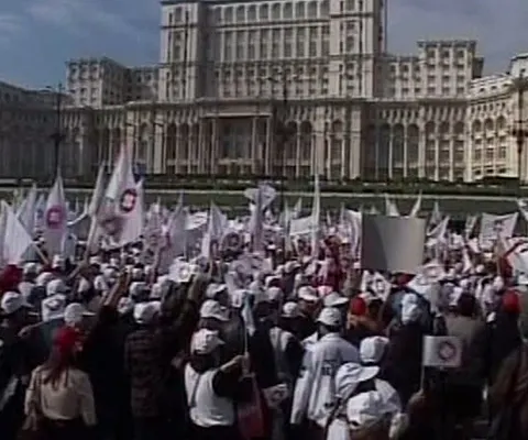 Federaţia Sanitas ameninţă cu noi proteste