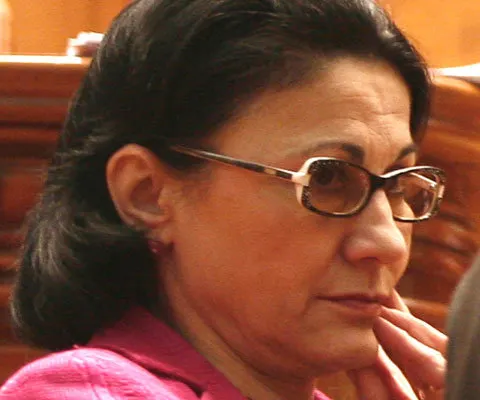 Andronescu promite că problemele studenţilor vor fi rezolvate printr-o hotărâre de Guvern