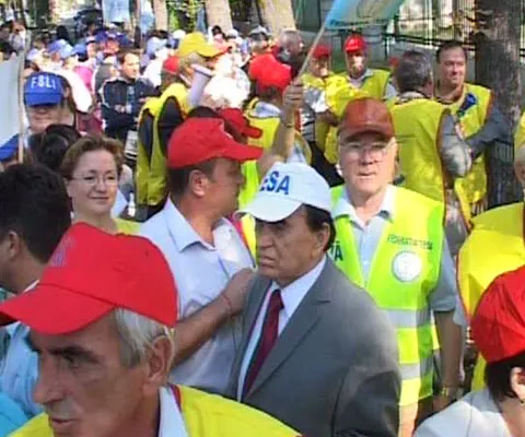 Duvăz către sindicalişti: Voi ştiţi că noi ieşim acum din Guvern, manifestaţia nu are nicio valoare