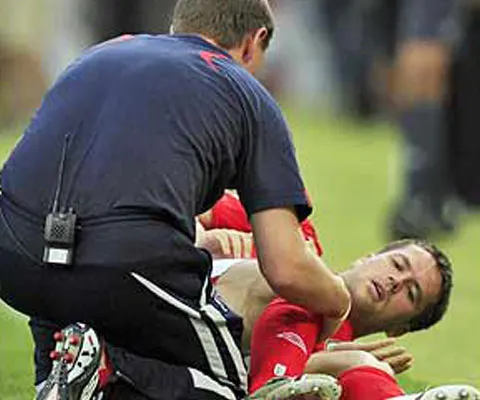 Owen s-a accidentat în partida cu Wolfsburg şi va lipsi cel puţin două săptămâni