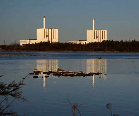 Rusia este dispusă să îmbogăţească uraniu pentru un reactor iranian de cercetare