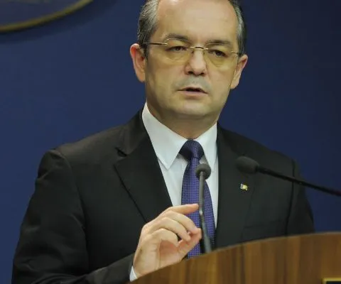 Boc: Actualul Guvern poate rămâne în funcţie până după prezidenţiale