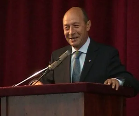 Băsescu: Nici eu, nici Guvernul, nici BNR nu ne-am propus să scoatem ţara din criză