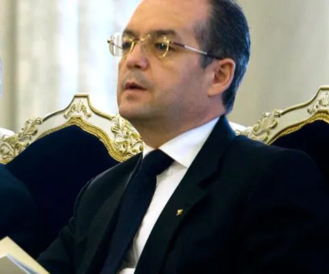Boc: Sistemul public de pensii se va prăbuşi dacă nu vor fi aplicate măsurile din Legea pensiilor