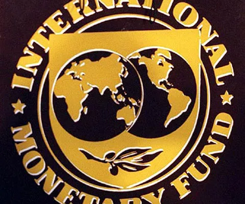 Guvernul s-a angajat, în scrisoarea de intenţie către FMI, să îngheţe salariile bugetarilor în 2010