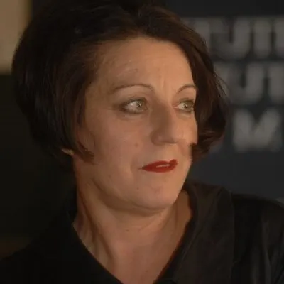 Transmite-i un mesaj Hertei Muller, laureată a premiului Nobel pentru literatură