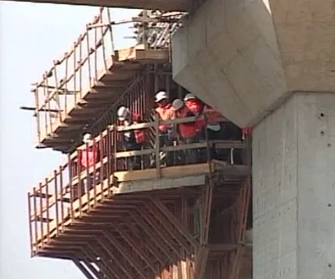 Bechtel a suspendat lucrările în zonele unde au avut loc două accidente de muncă mortale