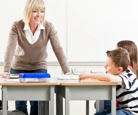 Numărul profesorilor care predau limba română în şcolile din Italia se va reduce