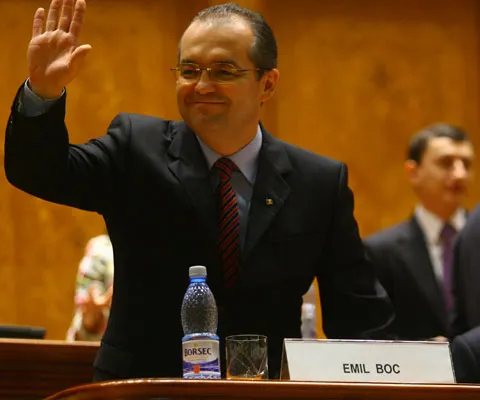 Guvernul Boc a trecut testul. Moţiunea de cenzură iniţiată de PNL şi UDRM a fost respinsă