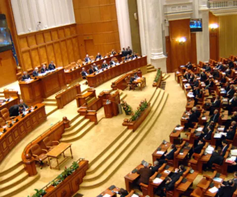 Legea unică a pensiilor ar putea fi modificată de Parlament, după căderea Guvernului
