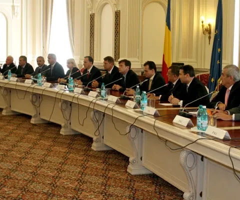 Liderii PSD, PC, PNL, UDMR şi ai minorităţilor naţionale invocă majoritatea absolută pentru nominalizarea lui Johannis