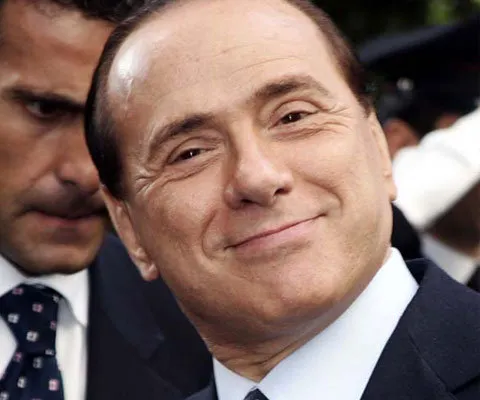 Newsweek îndeamnă Italia să scape de Berlusconi