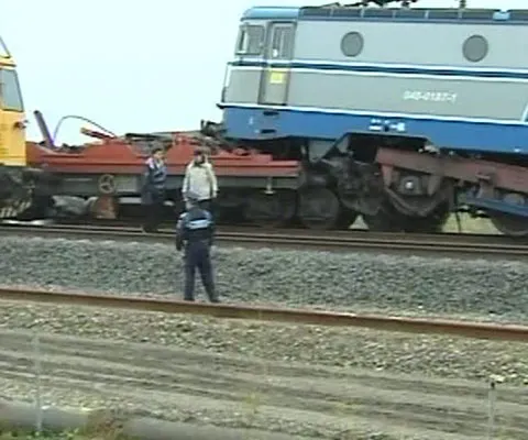 O comisie a Ministerului Transporturilor a demarat o anchetă în cazul accidentului feroviar de sâmbătă dimineaţă