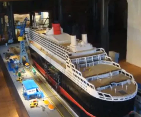 Cel mai mare vapor din piese lego a fost construit în Germania