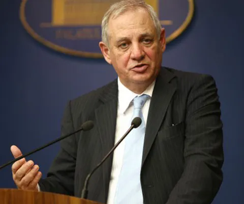 Şeitan: Termenul FMI, respectat doar dacă legea pensiilor intră în procedură de urgenţă în Parlament