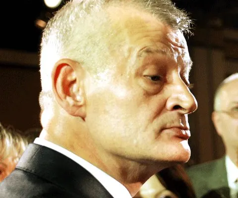 Oprescu ar desemna un premier independent, precum Johannis sau Dăianu, şi vrea Guvern de tehnocraţi