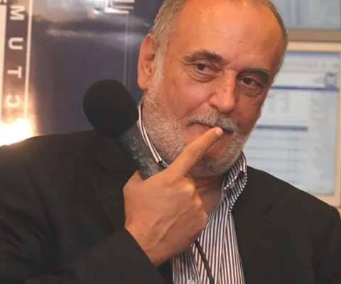 Dinu Patriciu: Avem un guvern "reşapat". România are nevoie de un premier om de afaceri
