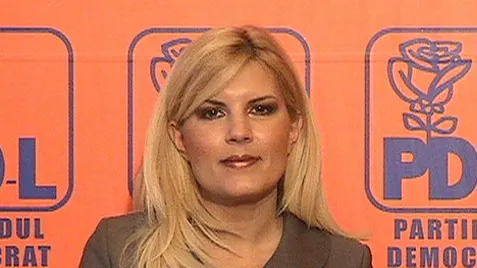 Elena Udrea: Ochii larg închişi!