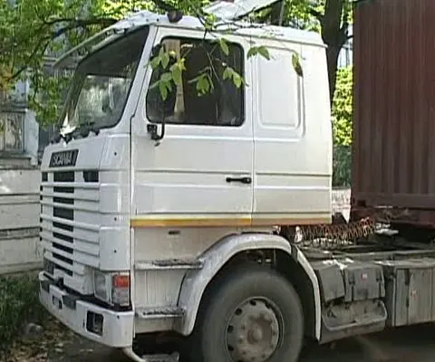 Hoţii de motorină din Constanţa au improvizat o cisternă într-un container