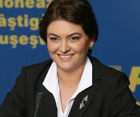 REALITATEA.NET vă prezintă candidatele la funcţia de prima doamnă a României