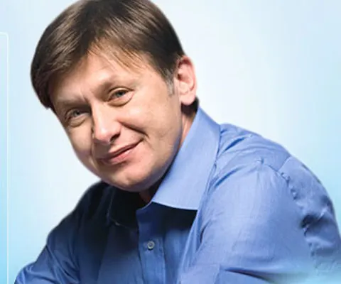 Crin Antonescu: Prima nominalizare de premier nu a fost făcută cu speranţa să treacă
