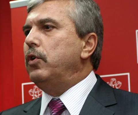 Nica: Scenariul preşedintelui este să menţină Guvernul Boc