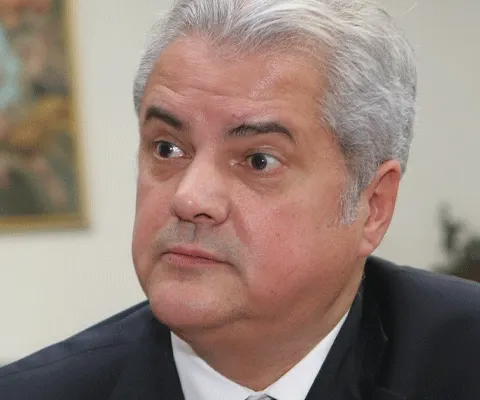 Năstase: Guvernul Negoiţă nu va trece de Parlament