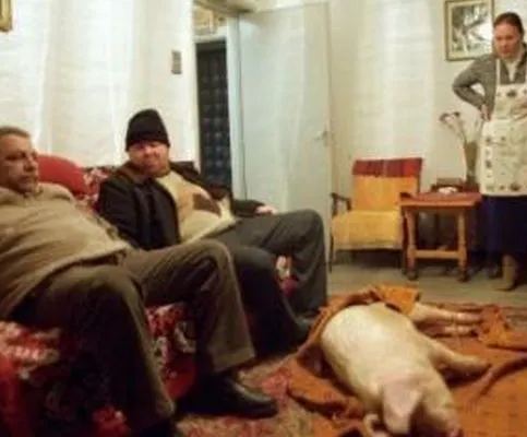 BBC: "Amintiri din Epoca de Aur" evocă nostalgia românilor mai în vârstă