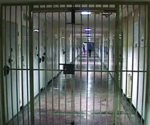 Un român din Italia a fost condamnat pe viaţă pentru crimă