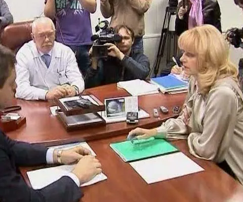 S-a sfârşit pandemia de gripă nouă din Ucraina, cel puţin de dragul alegerilor!