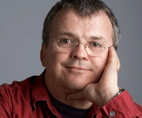 Ioan T. Morar: Mă scuzaţi, Crin Antonescu e doctor? Sau a chiulit şi de la examenul ăsta