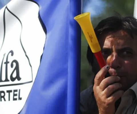 Cartel Alfa a ameninţat cu proteste, în cazul trimiterii bugetarilor în concediu fără plată