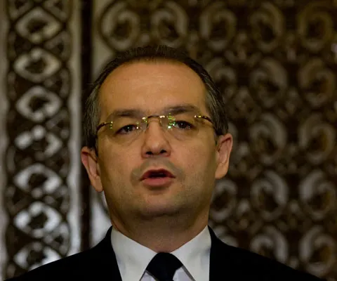 Boc: Guvernul nu are alternativă la concediul fără plată, Legea a trecut de Parlament şi de CCR