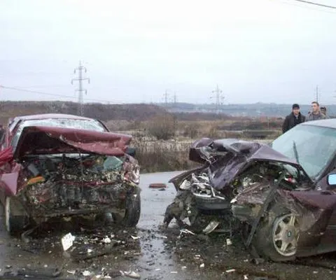 Trei persoane  au murit într-un accident rutier la Cluj