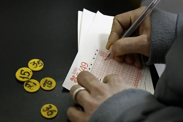 Premiu de 8,7 milioane de euro la extragerea Loto 6/49 din 17 decembrie