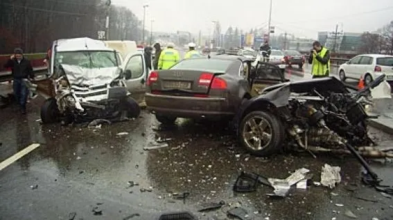Accident grav în Cluj-Napoca: cinci persoane au fost rănite