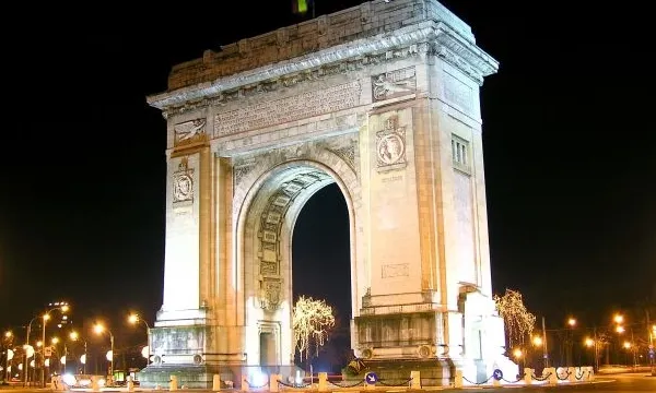 Primăria Capitalei va investi 8,55 milioane euro în restaurarea Arcului de Triumf
