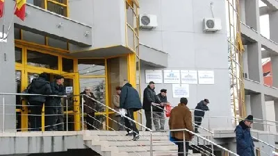 Pensionarii băcăuani nu şi-au putut depune cererile pentru biletele de tratament în staţiuni pentru 2010