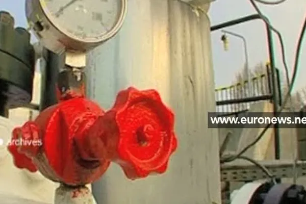 Rusia ameninţă că taie gazul care tranzitează Ucraina spre Europa