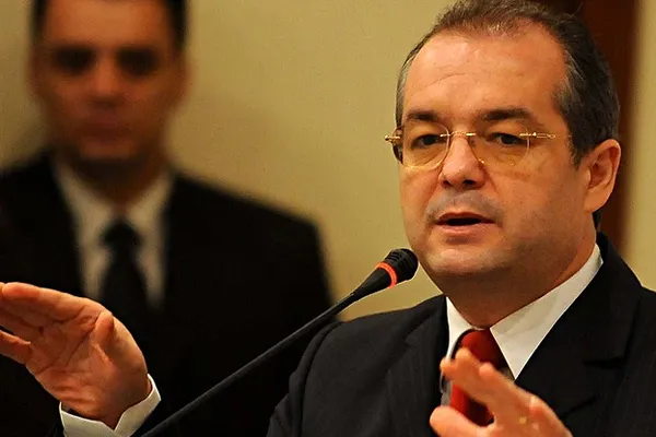 Bursa zvonurilor: Boc şi-a terminat schiţa de guvern. Vezi propunerile!