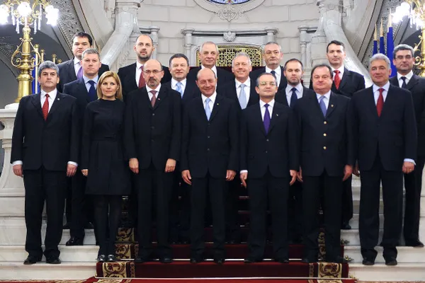 Ce meserii au miniştrii Guvernului Boc