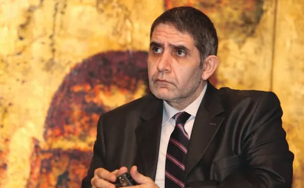 Pambuccian a anunţat că grupul minorităţilor va susţine noul Guvern Boc