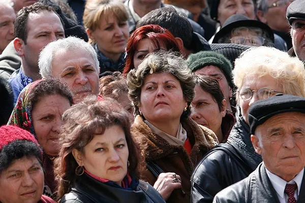 Ministerul Muncii: Nu se discută în Guvern majorarea stagiului minim de cotizare şi nici eliminarea pensionării anticipate
