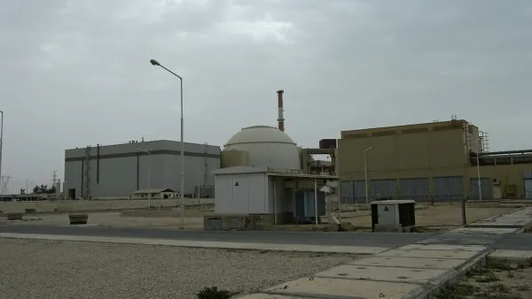 Rusia ar putea construi încă un reactor nuclear în Iran