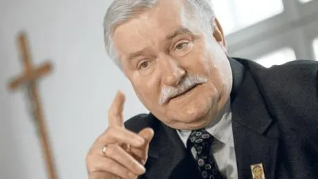Înarmarea Ucrainei riscă să conducă la un CONFLICT NUCLEAR Rusia-NATO, avertizează Lech Walesa