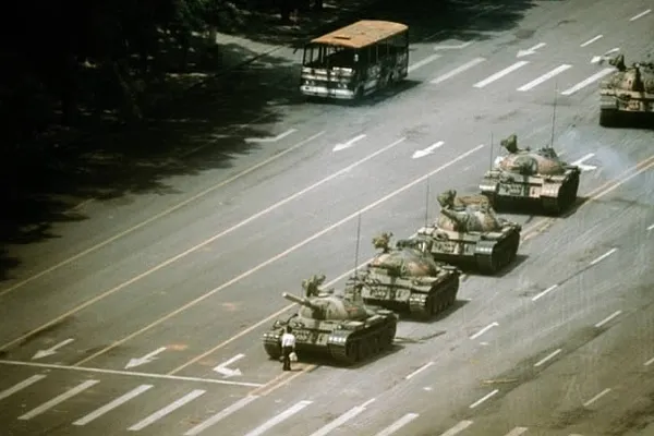 25 de ANI de la Protestele din Piaţa Tiananmen: MĂRTURII CUTREMURĂTOARE despre cruzimea militarilor