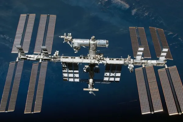 Rusia: Sancţiunile SUA îi "expun" pe astronauţii americani de pe ISS