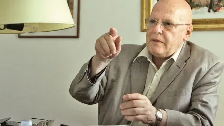 Moartea lui Răzvan Theodorescu: Sicriul cu trupul său va fi depus marţi la Clubul Academicienilor