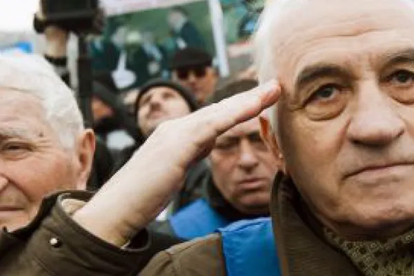 Anunţ BOMBĂ pentru o parte din pensionari: VÂRSTA de pensionare ar putea fi redusă