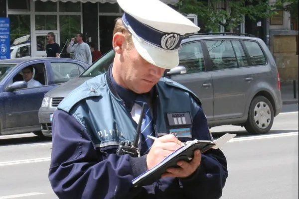 Guvernul a aprobat Strategia pentru Siguranţă Rutieră